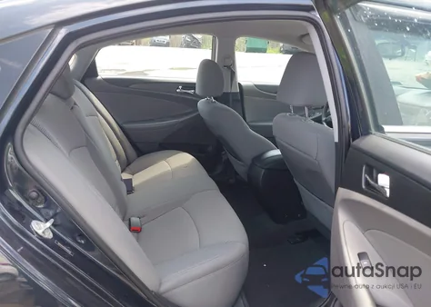 2013 Hyundai Sonata Gls z USA, uszkodzony, nr VIN 5NPEB4AC6DH665431